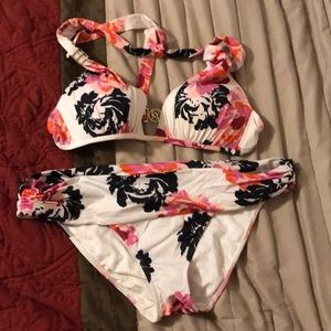 Floral bikini set